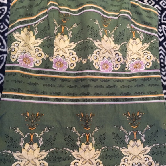 Nell Couture Strapless Dress - Picture 2 of 4